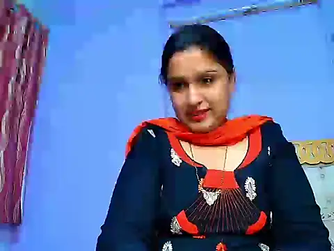 Sophia James online show from February 2025 12:04:01 PM