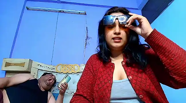 Sophia James online show from February 2025 05:41:01 PM