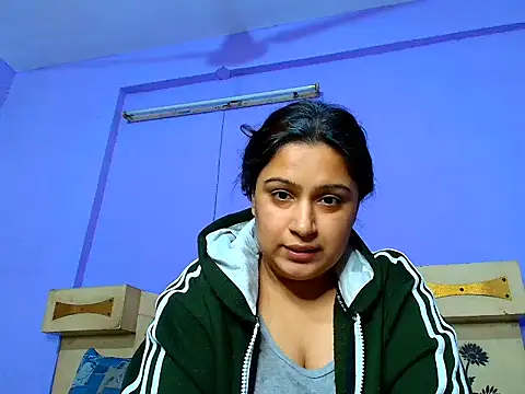 Sophia James online show from January 2025 07:45:02 AM