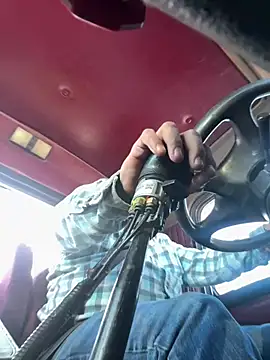 luiriv04 online show from January 2025 05:03:01 PM