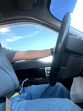 luiriv04 online show from November 2025 11:42:02 PM