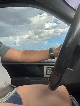 luiriv04 online show from October 2025 10:55:01 PM