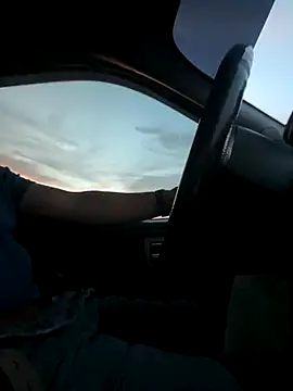 luiriv04 online show from October 2025 12:45:02 AM