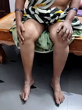 Snapshot of laxmitelugu78 chatting on January 2025 08:10:02 PM laxmitelugu78 online show from January 2025 08:10:02 PM