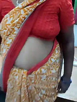 Snapshot of laxmitelugu78 chatting on January 2025 12:33:01 AM laxmitelugu78 online show from January 2025 12:33:01 AM