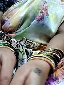 Snapshot of laxmitelugu78 chatting on March 2025 04:41:02 AM laxmitelugu78 online show from March 2025 04:41:02 AM