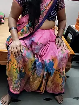 Snapshot of laxmitelugu78 chatting on January 2025 04:52:02 PM laxmitelugu78 online show from January 2025 04:52:02 PM