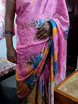 Snapshot of laxmitelugu78 chatting on January 2025 07:32:02 AM laxmitelugu78 online show from January 2025 07:32:02 AM