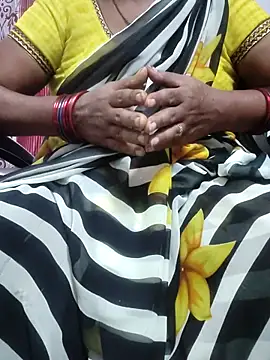 Snapshot of laxmitelugu78 chatting on February 2025 06:35:01 AM laxmitelugu78 online show from February 2025 06:35:01 AM