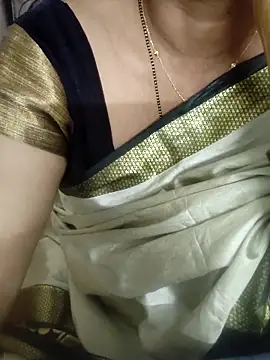 Snapshot of laxmitelugu78 chatting on October 2025 03:52:01 PM laxmitelugu78 online show from October 2025 03:52:01 PM