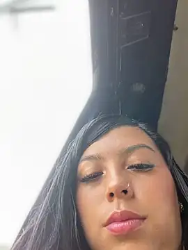 Im-Allysoon online show from January 2025 05:28:02 PM