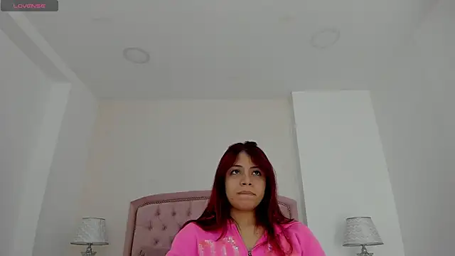 Kendall  Fox online show from September 2025 03:49:01 AM