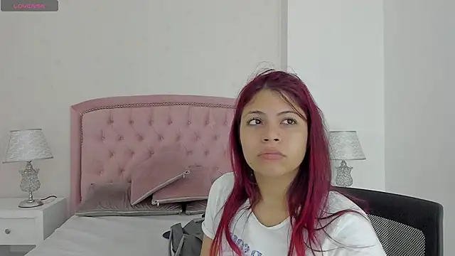 Kendall  Fox online show from October 2025 04:05:02 AM