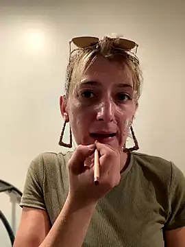 Snapshot of PhattPinxkTaco chatting on September 2025 03:06:02 AM PhattPinxkTaco online show from September 2025 03:06:02 AM