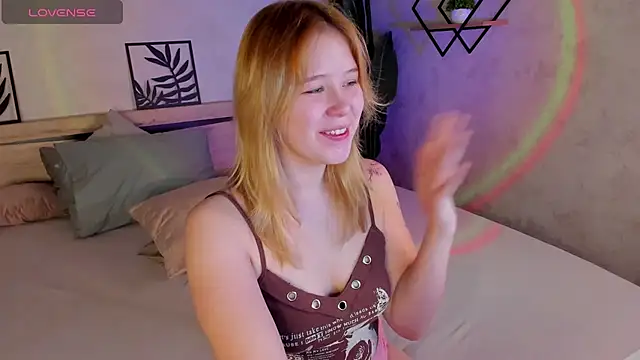 Amy Kimberlly online show from October 2025 12:23:02 AM