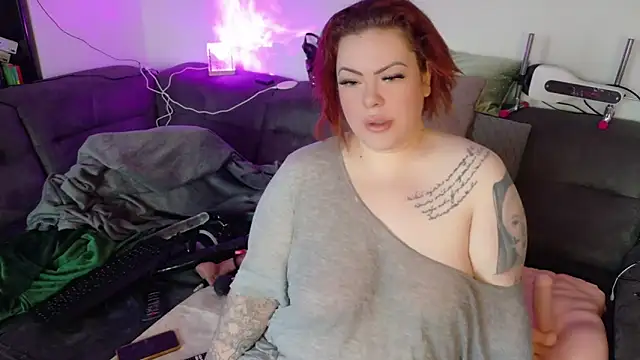 Snapshot of AnastasiaCumowa chatting on November 2025 08:58:02 AM AnastasiaCumowa online show from November 2025 08:58:02 AM