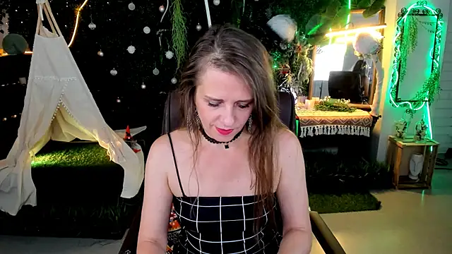 EmiliaBedy online show from June 2026 09:42:02 AM