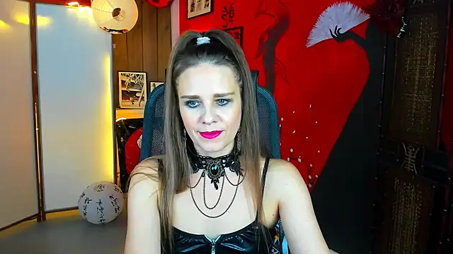 EmiliaBedy online show from November 2025 05:11:01 AM