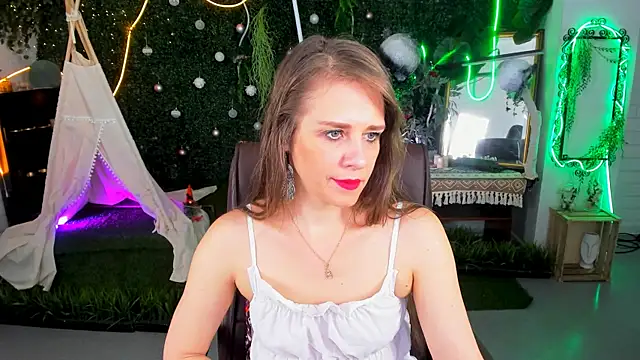 EmiliaBedy online show from March 2026 09:11:01 AM