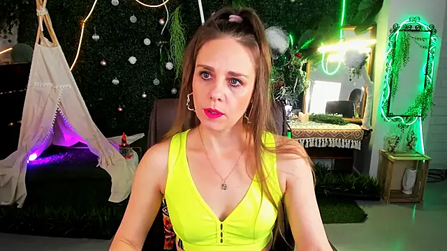 EmiliaBedy online show from March 2026 09:08:02 AM