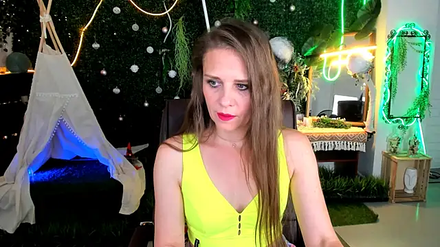 EmiliaBedy online show from June 2026 09:03:01 AM