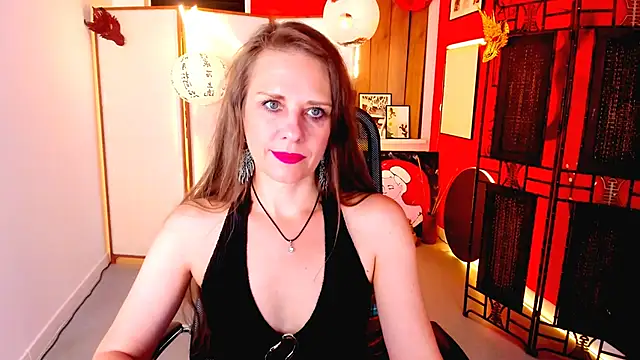 EmiliaBedy online show from June 2026 09:10:02 AM