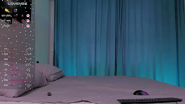 Shiny Jennifer online show from November 2025 06:24:02 AM