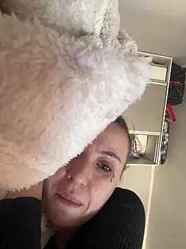 bunnythetailor online show from March 2026 01:03:02 PM