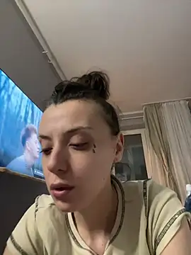 Snapshot of bunnythetailor chatting on February 2025 03:52:02 PM bunnythetailor online show from February 2025 03:52:02 PM