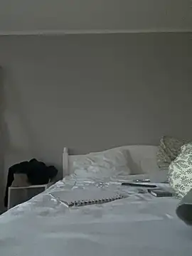 Snapshot of bunnythetailor chatting on February 2025 04:02:01 PM bunnythetailor online show from February 2025 04:02:01 PM