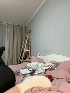 bunnythetailor online show from November 2025 08:45:02 PM