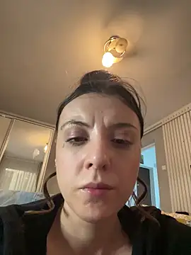 Snapshot of bunnythetailor chatting on February 2025 04:52:01 PM bunnythetailor online show from February 2025 04:52:01 PM