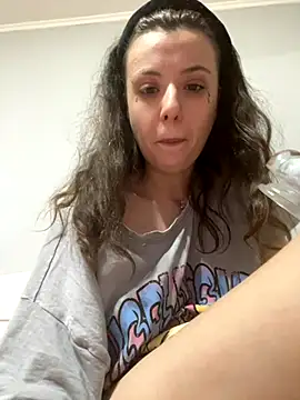 bunnythetailor online show from November 2025 04:13:01 AM