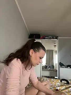 bunnythetailor online show from April 2026 06:31:02 AM