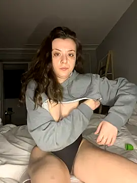 bunnythetailor online show from November 2025 11:30:01 PM