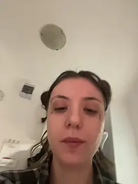 Snapshot of bunnythetailor chatting on February 2025 03:28:02 PM bunnythetailor online show from February 2025 03:28:02 PM