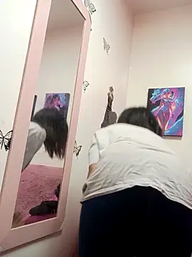 Snapshot of Jenner_Macpherson chatting on March 2025 12:54:01 PM Jenner Macpherson online show from March 2025 12:54:01 PM