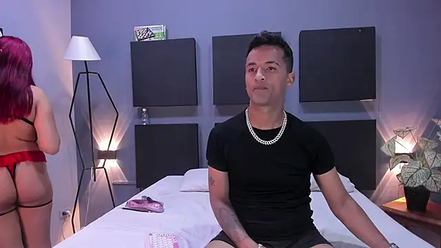 Nikki and Mayk online show from November 2025 02:49:01 AM