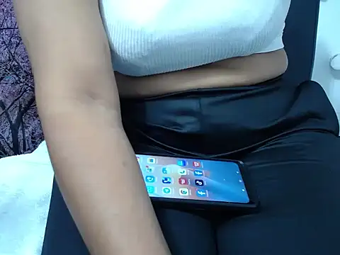 susy pervertt online show from February 2026 02:07:01 PM