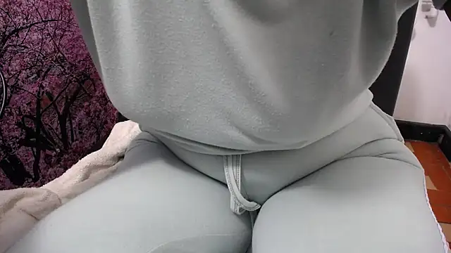 susy pervertt online show from December 2025 03:35:01 PM