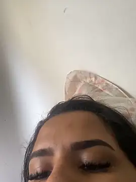 Alicia BR online show from April 2026 01:48:02 PM