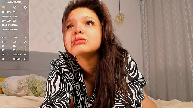 PhilomenaBucker online show from February 2025 09:31:02 PM