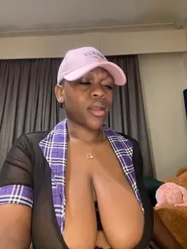Boneca25 online show from March 2025 06:54:01 PM