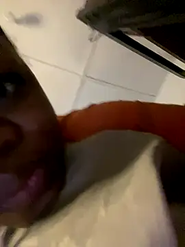 Boneca25 online show from November 2025 05:30:01 AM