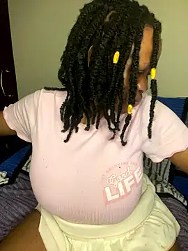 Boneca25 online show from January 2026 10:27:01 PM