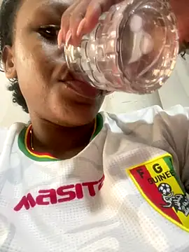 Boneca25 online show from November 2025 09:42:02 AM