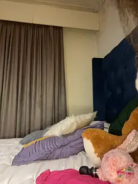 Boneca25 online show from March 2025 09:59:02 PM