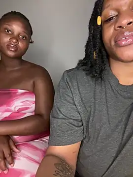 Boneca25 online show from January 2026 06:01:01 PM