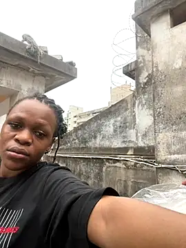 Boneca25 online show from November 2025 03:23:01 PM