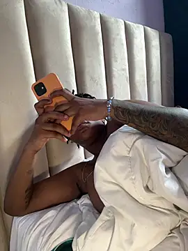 Boneca25 online show from March 2026 10:41:02 AM